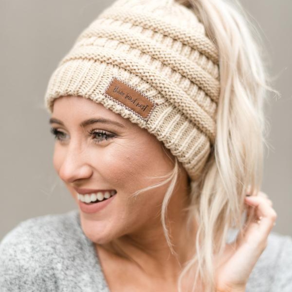 SOLD OUT!!! MINT messy bun ponytail beanie - Picture 3 of 7